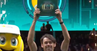 De Minaur wins Rotterdam title De Minaur wins Rotterdam title