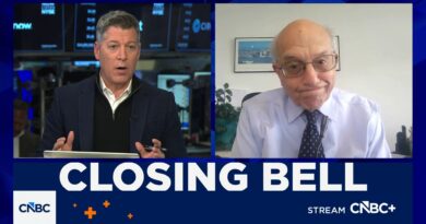 Iran continues to hit Gulf countries as Israeli strikes intensify; Tehran says new leader appointed Iran continues to hit Gulf countries as Israeli strikes intensify; Tehran says new leader appointed