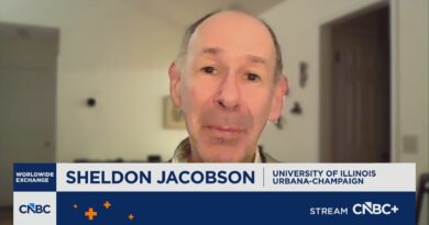 Trump threatens to deploy ICE agents to airports if DHS shutdown doesn’t end, while Elon Musk offers to cover TSA agents’ pay Trump threatens to deploy ICE agents to airports if DHS shutdown doesn’t end, while Elon Musk offers to cover TSA agents’ pay