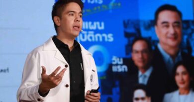 Dems deputy quits to join trade role Dems deputy quits to join trade role