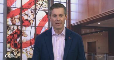 FDA approves Eli Lilly’s GLP-1 pill, opening the next phase of the weight loss drug market