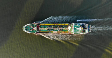 Oil prices surge above $100 as U.S. Navy to blockade Iran’s ports after peace talks fail