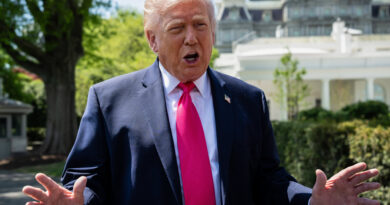 Trump extends ceasefire in Iran, citing ‘seriously fractured’ Iranian government