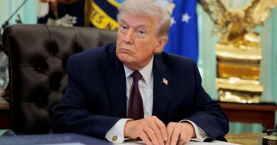 Trump threatens Iran again as ceasefire deadline looms, U.S. gears up for peace talks