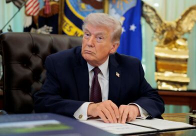 Trump threatens Iran again as ceasefire deadline looms, U.S. gears up for peace talks