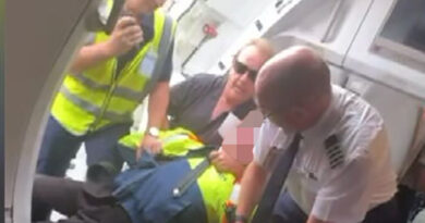 Accused hijacker stopped for Hungry Jack’s before carrying gun, teddy bear onto plane