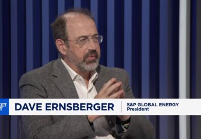 Investors ‘afraid’ to take position on oil, data chiefs say as tankers face potential Hormuz fees