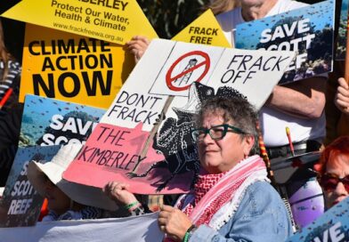 Unlikely allies and ‘blackmail’ claims as WA premier raises spectre of fracking the Kimberley