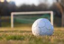 Tumult am Spielfeldrand: Eltern streiten bei Fußballspiel – Abbruch Tumult am Spielfeldrand: Eltern streiten bei Fußballspiel – Abbruch