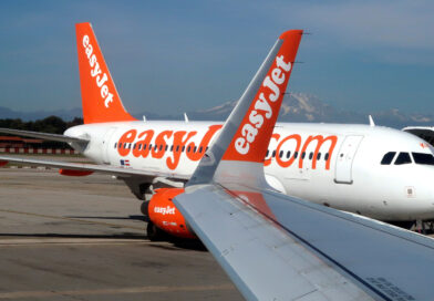 EasyJet weighs $7.7 billion rival takeover offer from Apollo amid Castlelake interest