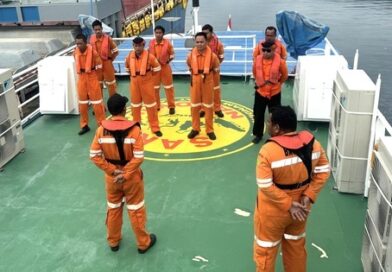 (SpotNews) INDONESIA-GORONTALO-SPEEDBOAT-TOURISTS-MISSING