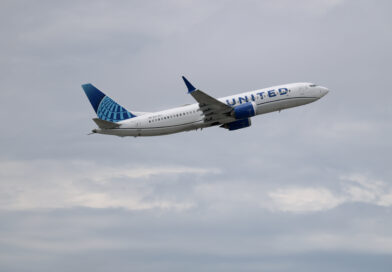 United earnings top estimates but airline expects $6 billion in added fuel costs United earnings top estimates but airline expects $6 billion in added fuel costs