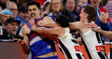 Bulldogs v Magpies player ratings: The crucial moments and costly errors that decided the first wildcard final