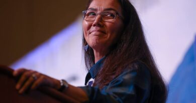 Primary election season rolls into Alaska, Florida and Wyoming