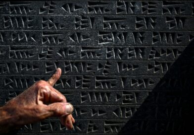 Self-taught Turkish ‘linguist’ keeps dead language alive