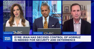 Trump signals shift to economic pressure as Iran hardens stance over Strait of Hormuz
