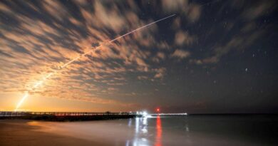 Vietnam’s VinSpace signs SpaceX launch deal