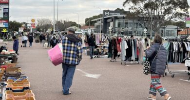 ‘A lonely hearts club’: The Sunday market where people shop by torchlight