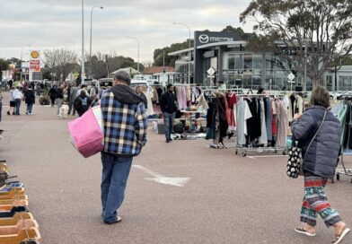 ‘A lonely hearts club’: The Sunday market where people shop by torchlight