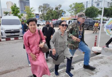 ‘Aunt Da’, estate administrator report to Khon Kaen police over temple trespass, related offences ‘Aunt Da’, estate administrator report to Khon Kaen police over temple trespass, related offences