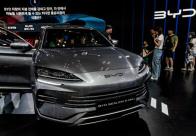 Automakers urge Congress to permanently ban Chinese connected vehicles in U.S.