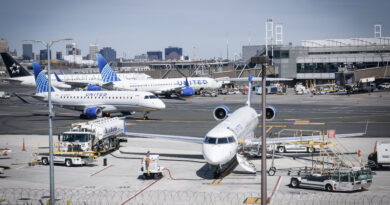 FAA halts flights to Newark, Philadelphia, New York because of equipment problem