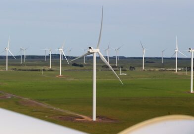 ‘It is ideology, not economics’: Queensland accused of driving away renewables investment ‘It is ideology, not economics’: Queensland accused of driving away renewables investment