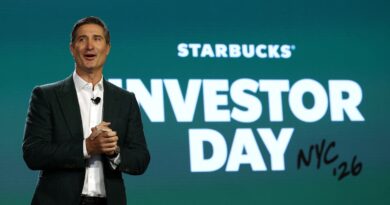Why a Starbucks takeover of Chipotle would — and wouldn’t — make sense for both companies